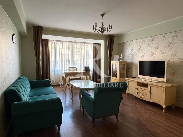 Apartament cu 2 camere decomandat, mobilat în Central