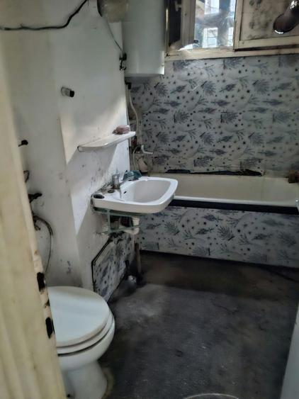 Apartament cu 2 camere nedecomandat în Orșova