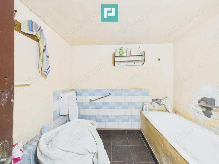 Casă cu 3 camere cu Teren 1048 Mp în Aradul Nou