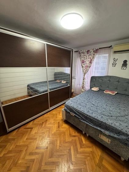 Apartament cu 2 camere decomandat, mobilat în P-ța Romană