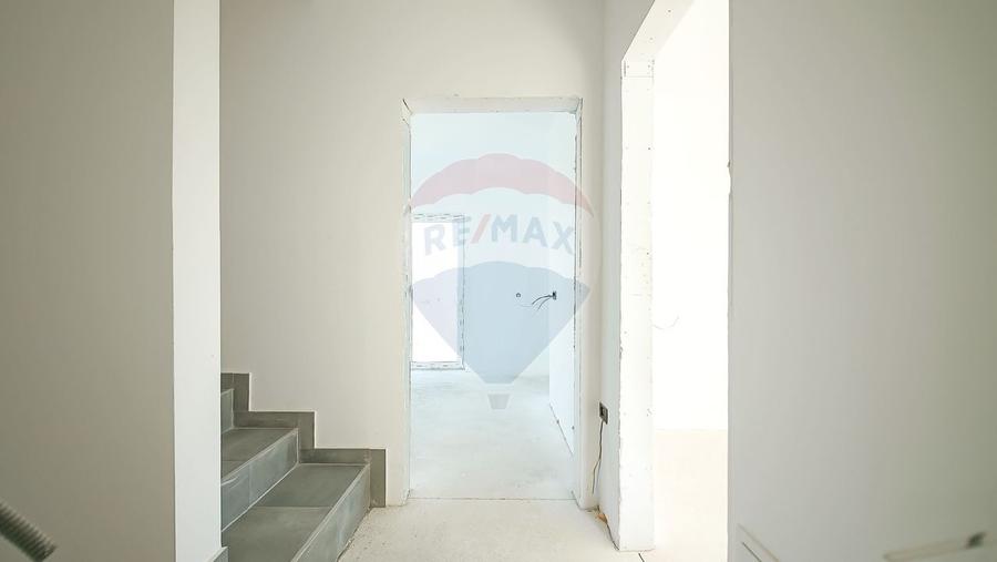 Duplex cu 5 camere cu Teren 178 Mp în Tărlungeni