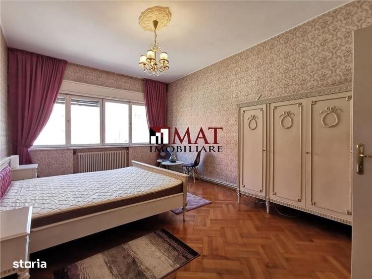 Apartament cu 4 camere în Ultracentral
