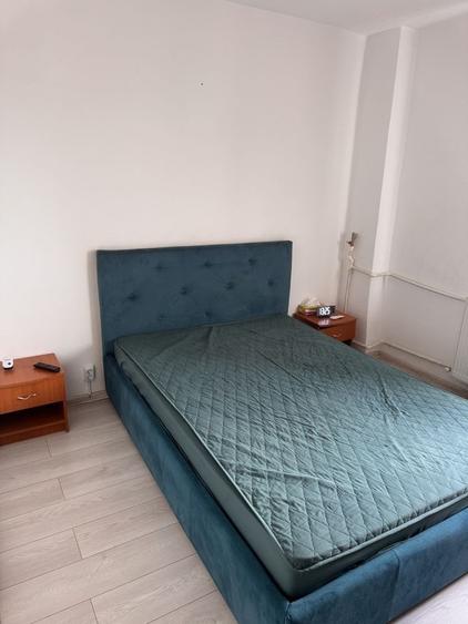 Apartament cu 3 camere decomandat, mobilat în Veteranilor