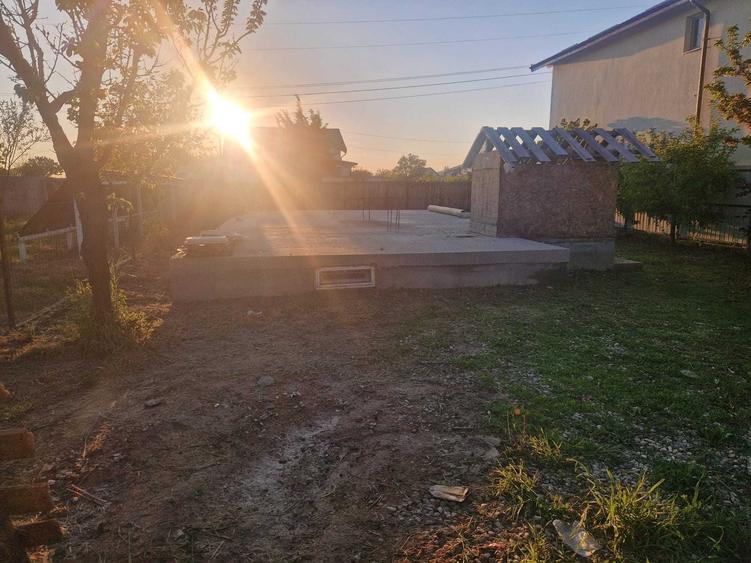 Casă cu 3 camere în Călinești