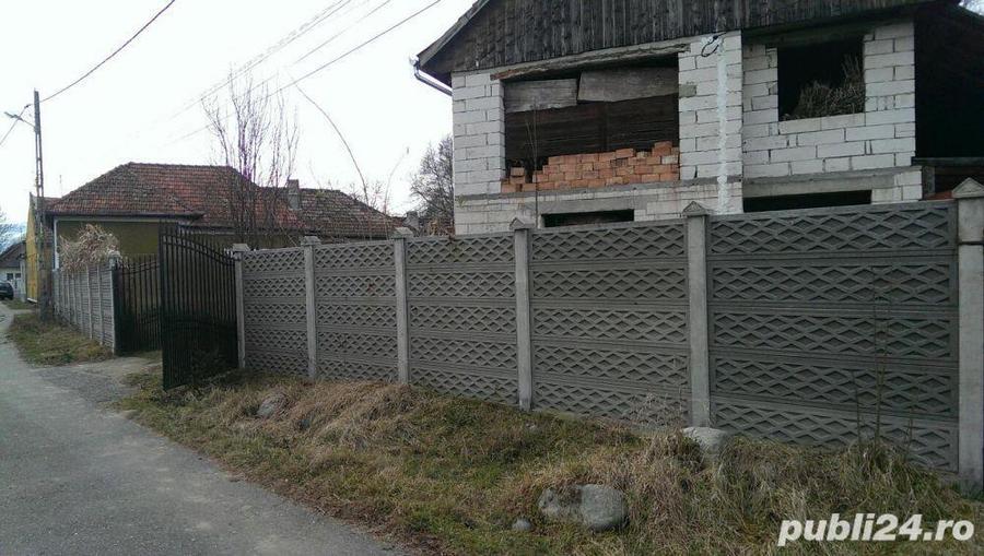 Casă cu 5 camere cu Teren 1000 Mp în Hațeg