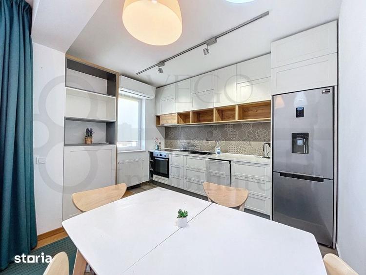 Apartament cu 3 camere semidecomandat în Bună Ziua