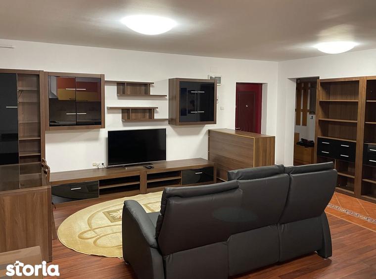 Apartament cu 3 camere decomandat, mobilat în Bună Ziua