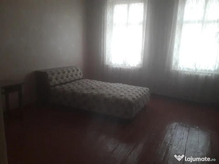 Casă cu 2 camere cu Teren 350 Mp în Ultracentral