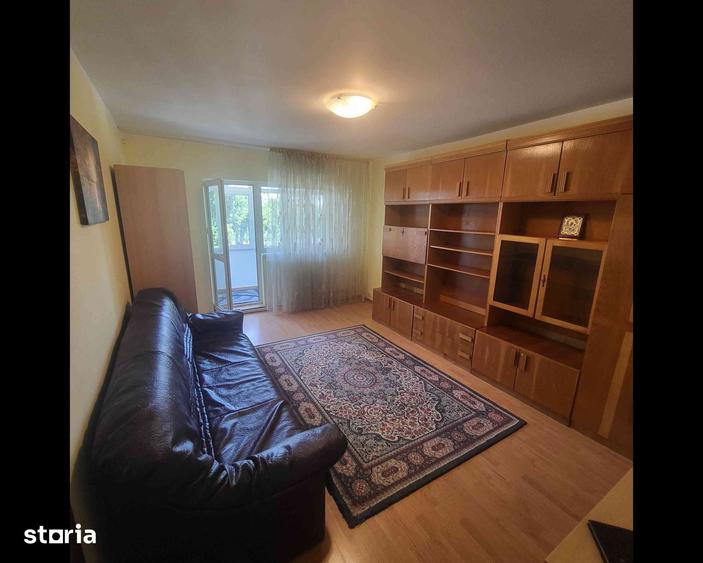 Apartament cu 2 camere decomandat în Energiei