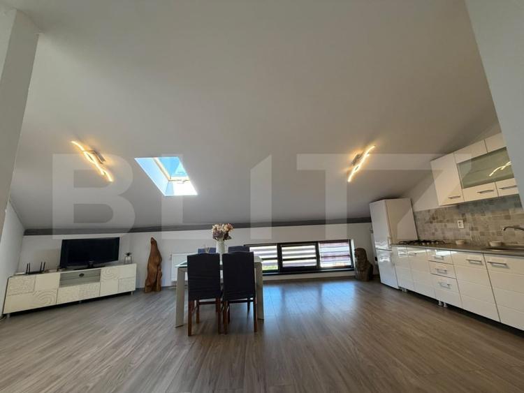 Apartament cu 2 camere semidecomandat, mobilat în Florești