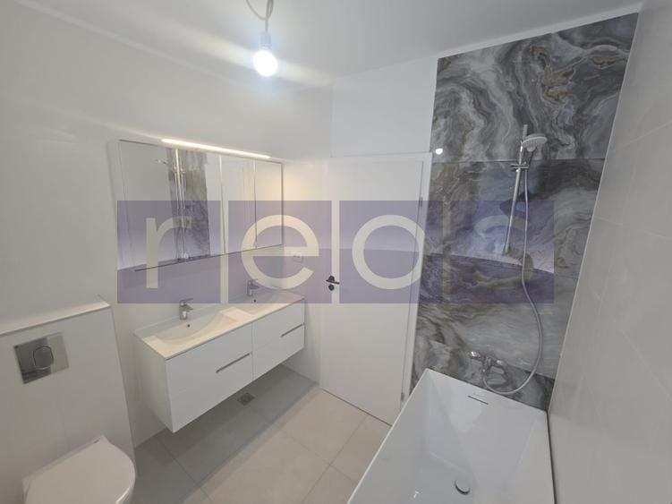 Duplex cu 5 camere cu Canalizare în Theodor Pallady