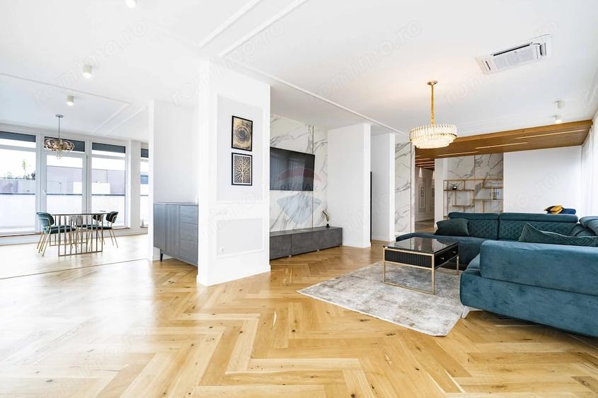 Apartament cu 6 camere în Cantemir