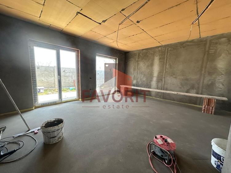 Duplex cu 3 camere cu Canalizare în Sânandrei