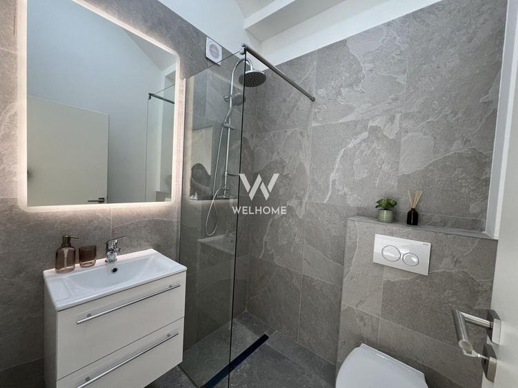Penthouse cu 4 camere decomandat, mobilat în Exterior Vest