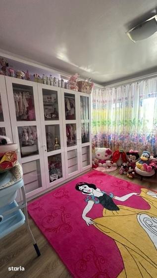 Casă cu 3 camere cu Teren 1810 Mp în Criș