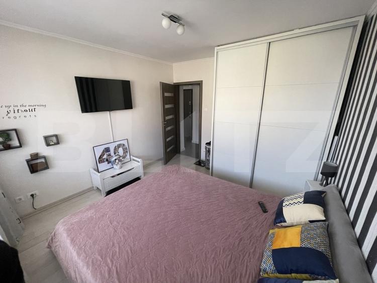 Apartament cu 3 camere decomandat, mobilat în Nufărul