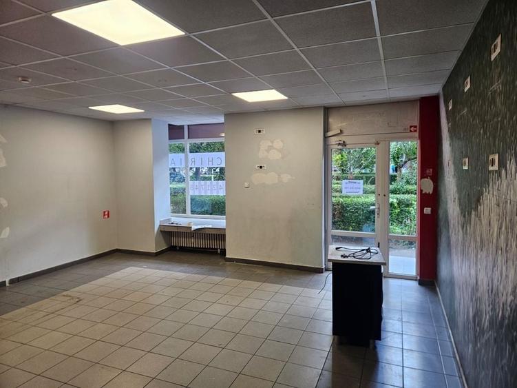 Spațiu comercial, de 73 mp, în Vest