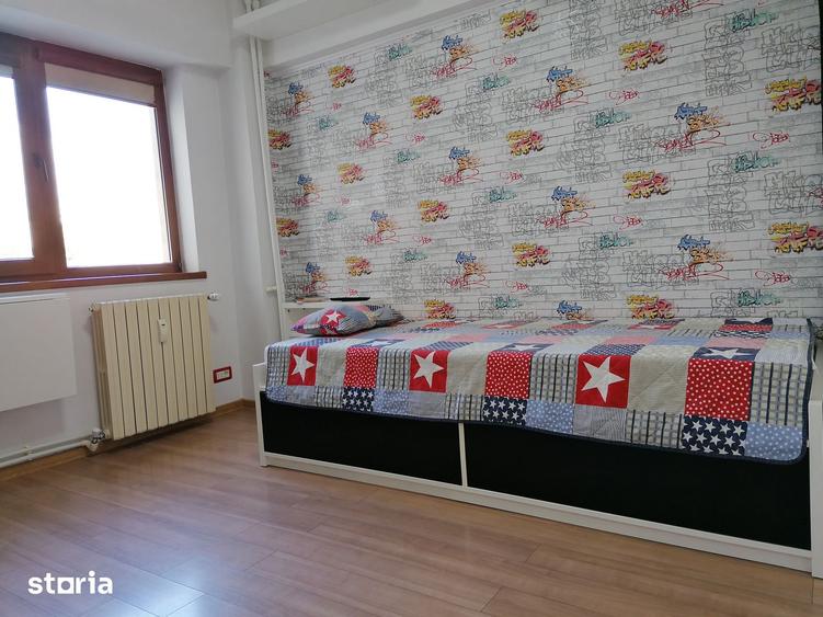 Apartament cu 3 camere, mobilat în Tomis III