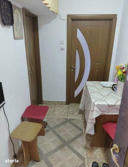 Apartament cu 2 camere semidecomandat în Calea București