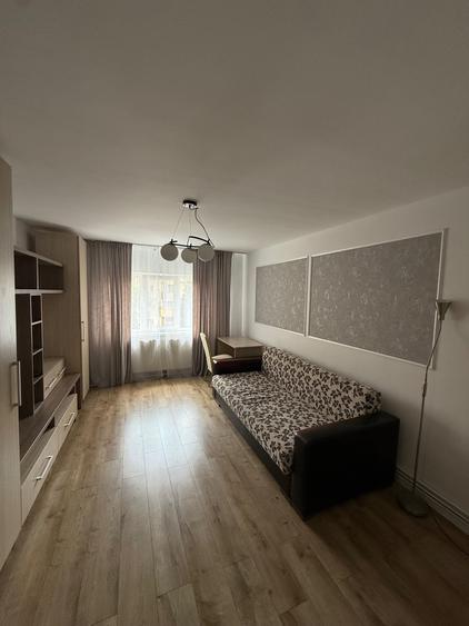 Apartament cu 2 camere decomandat în Mărăști