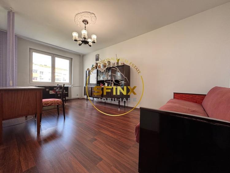 Apartament cu 3 camere decomandat, mobilat în Dristor