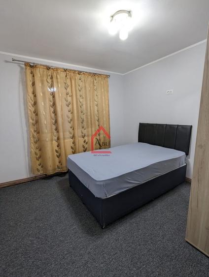Apartament cu 3 camere semidecomandat în Dacia