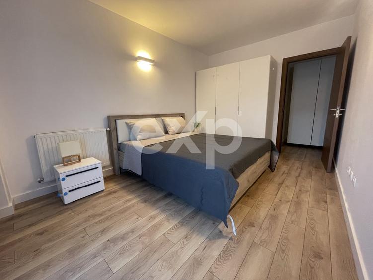 Apartament cu 5 camere semidecomandat, mobilat în Bună Ziua