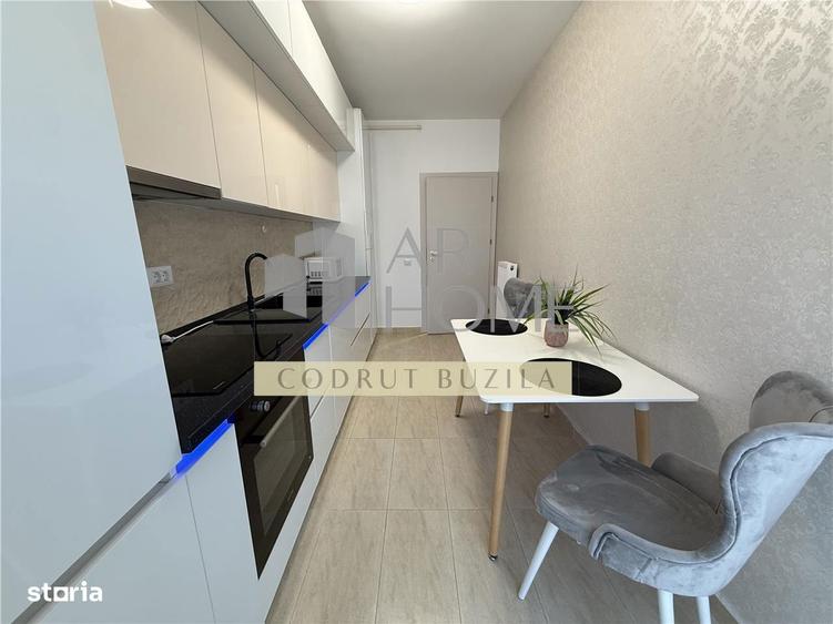 Apartament cu 2 camere, mobilat în Republicii