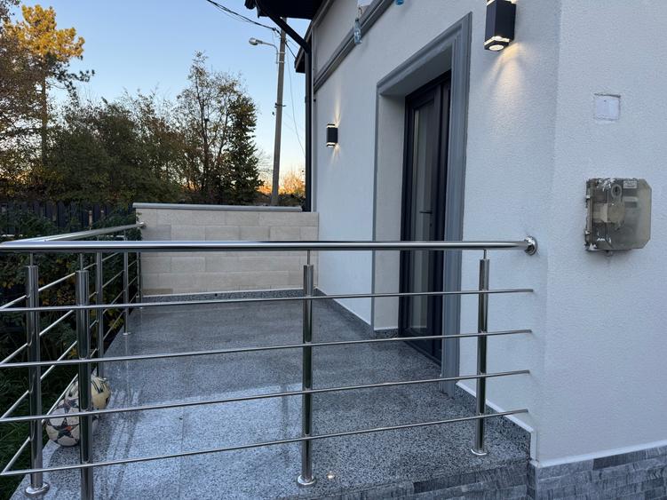 Casă individuală cu 3 camere cu Canalizare în Bucureștii Noi