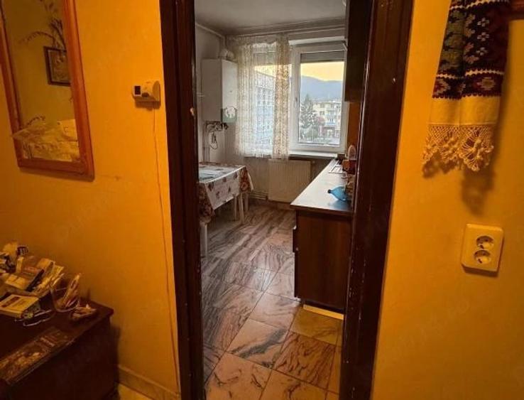 Apartament cu 3 camere semidecomandat în Ultracentral