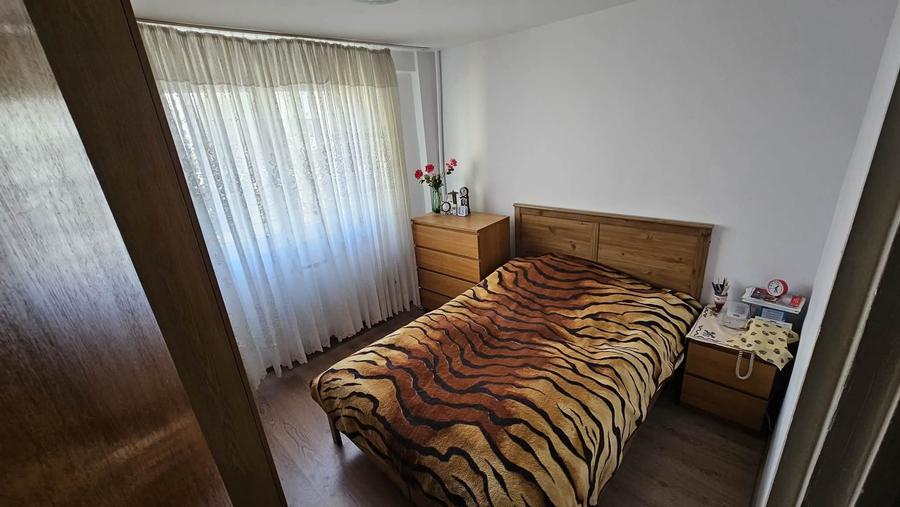 Apartament cu 2 camere decomandat în Drumul Taberei