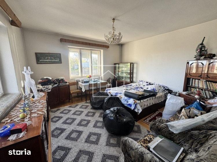 Casă cu 4 camere cu Teren 198 Mp în Valea Aurie