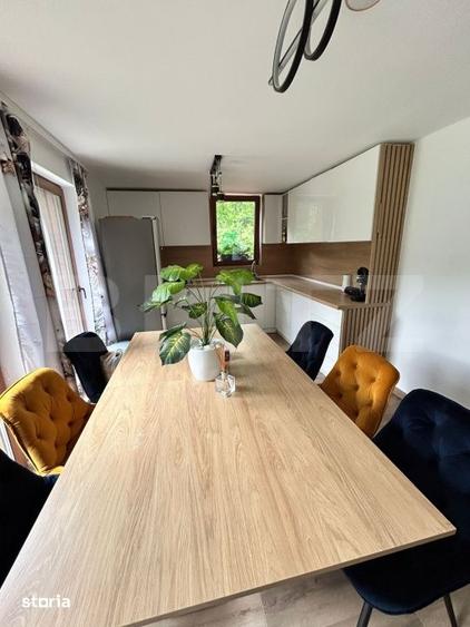 Casă cu 5 camere cu Teren 1500 Mp în Central