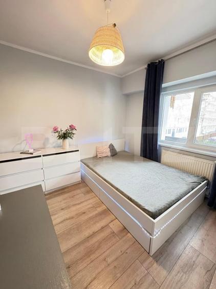 Apartament cu 4 camere semidecomandat, mobilat în Între Lacuri