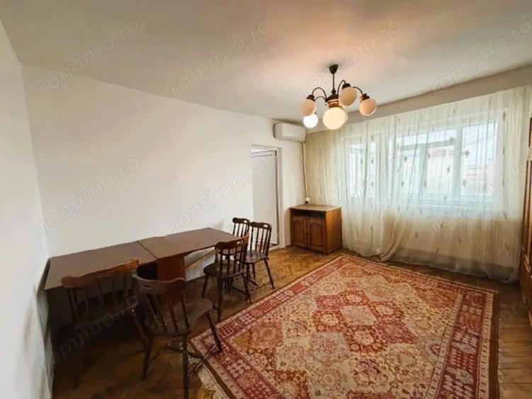 Apartament cu 3 camere decomandat în Nicolae Titulescu
