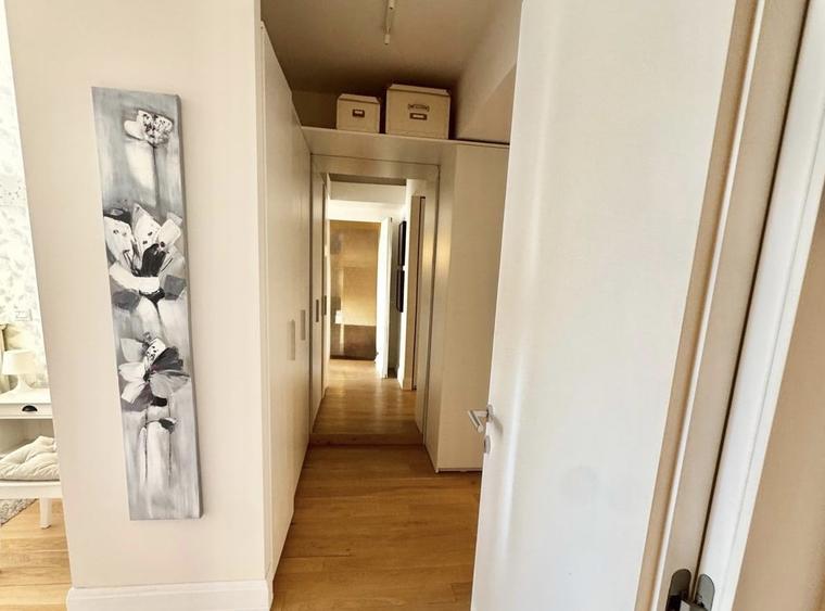 Apartament cu 3 camere în Barbu Văcărescu