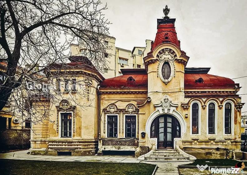 Casă cu 5 camere cu Teren 707 Mp în Centrul Istoric