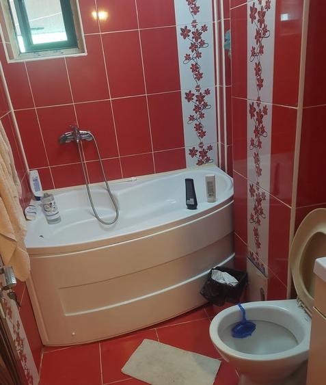 Apartament semidecomandat în Colentina