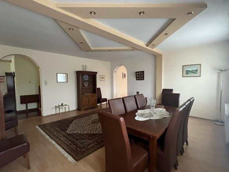 Apartament cu 5 camere decomandat, mobilat în Floreasca