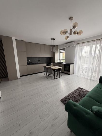 Apartament cu 2 camere decomandat în Exterior Vest