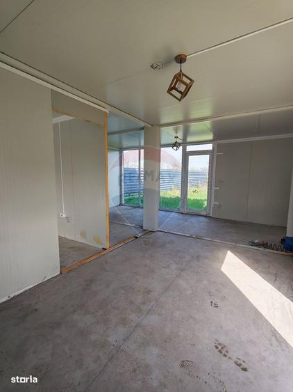 Casă cu 3 camere cu Teren 956 Mp în Sărbătoarea