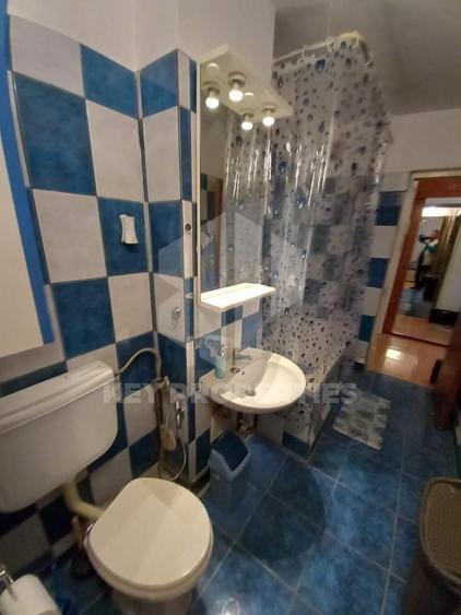 Apartament cu 2 camere semidecomandat, mobilat în Titan