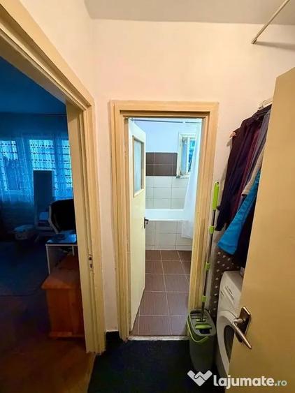 Apartament cu 2 camere semidecomandat în Nicolina