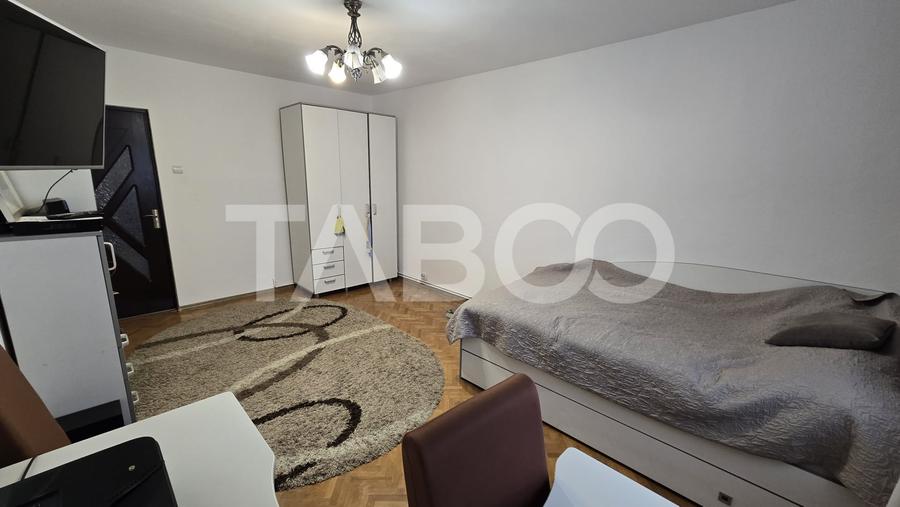 Apartament cu 2 camere decomandat, mobilat în Mihai Viteazul