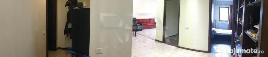 Apartament cu 3 camere semidecomandat în Pajura