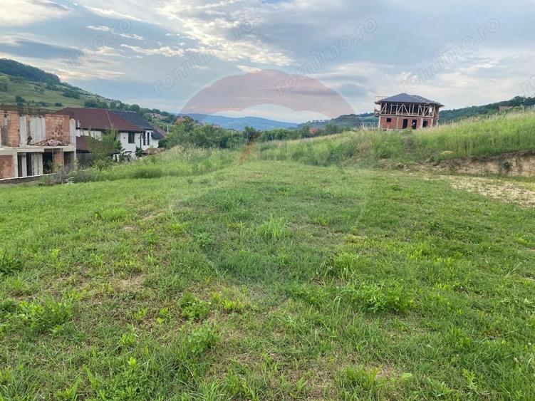 Teren de 852 mp, în Central