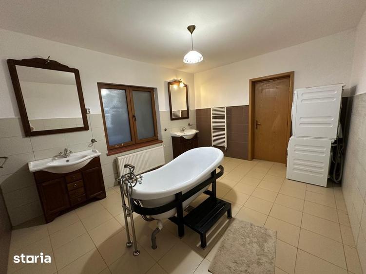 Casă cu 4 camere cu Teren 1400 Mp în Snagov