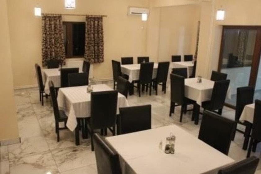 Casă cu 4 camere în Slobozia Oancea