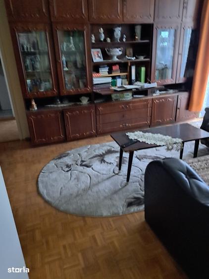 Apartament cu 2 camere semidecomandat în Decebal