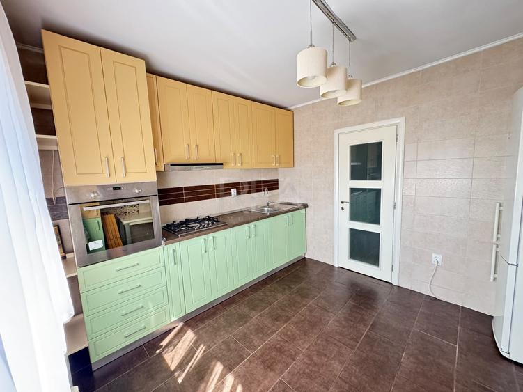 Apartament cu 2 camere decomandat, mobilat în Nerva Traian